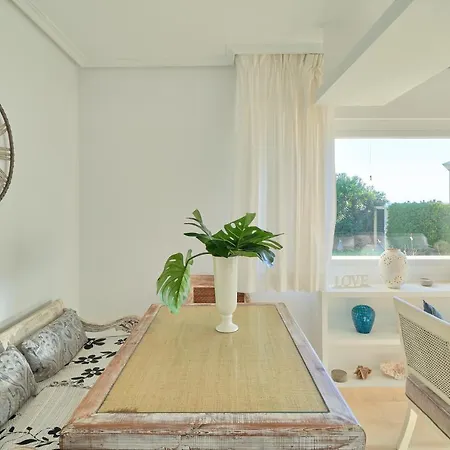 Front Elviria Apartment Marbella