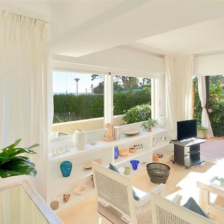 Front Elviria