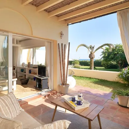 Front Elviria Apartment Marbella